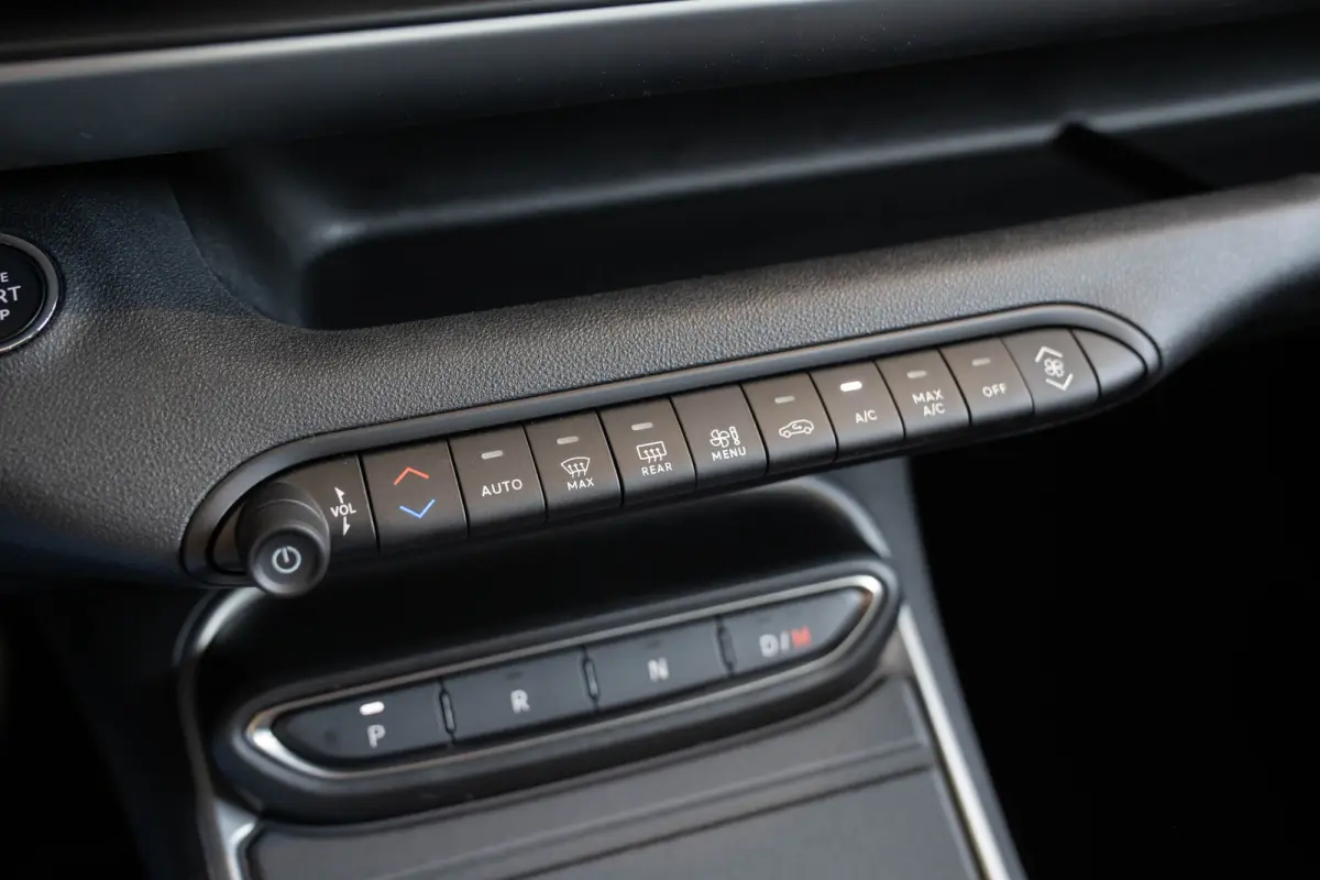 1.2 e-Hybrid Summit | Tot 8 Jaar Garantie | Navigatie | Camera | El. Achterklep | Climate Controle | Apple Carplay & Android Auto |