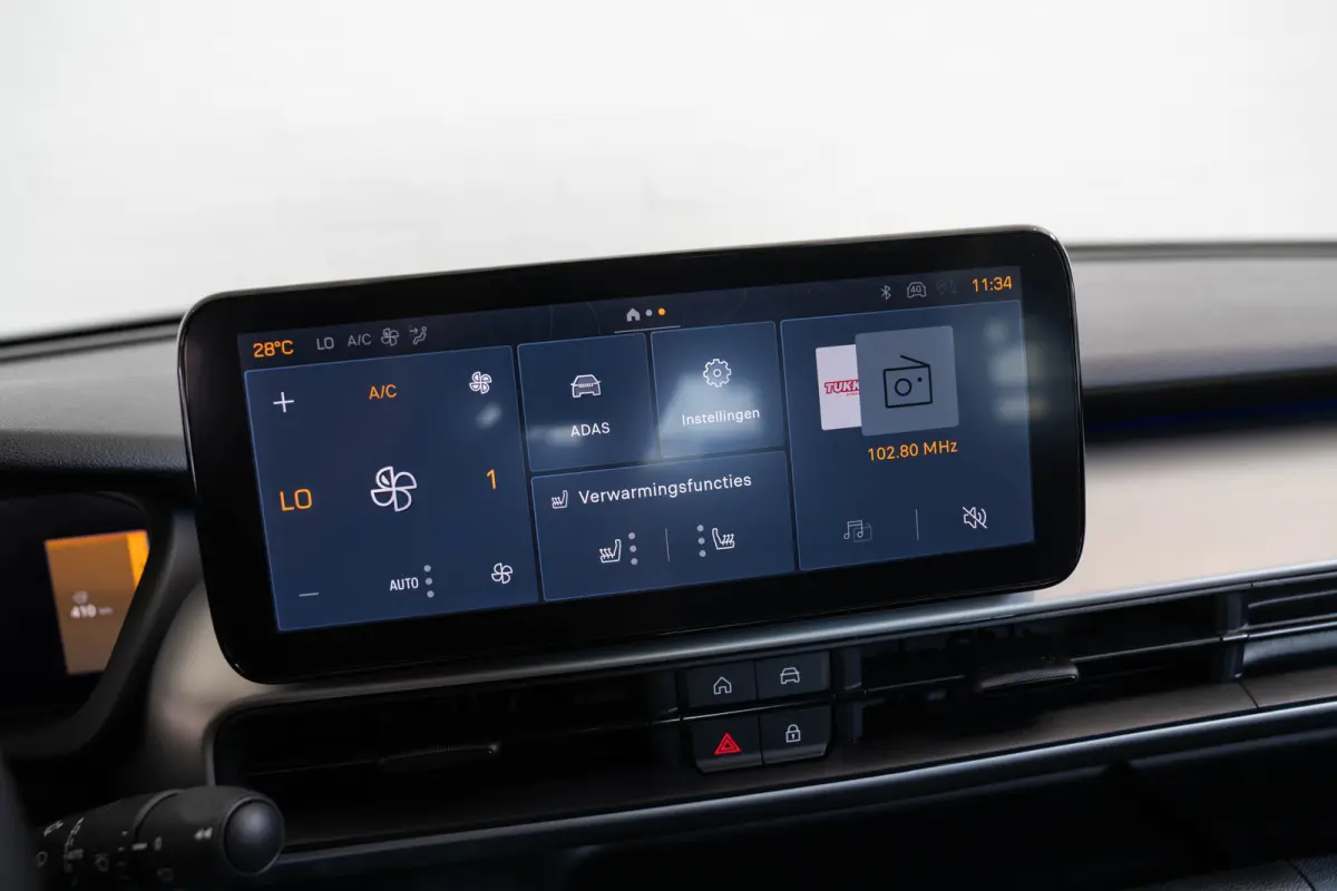 1.2 e-Hybrid Summit | Tot 8 Jaar Garantie | Navigatie | Camera | El. Achterklep | Climate Controle | Apple Carplay & Android Auto |