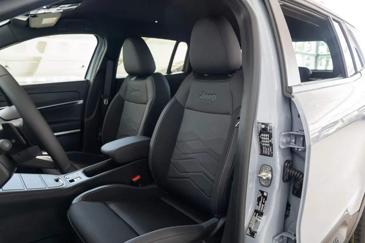 1.2 e-Hybrid Summit | Tot 8 Jaar Garantie | Navigatie | Camera | El. Achterklep | Climate Controle | Apple Carplay & Android Auto |