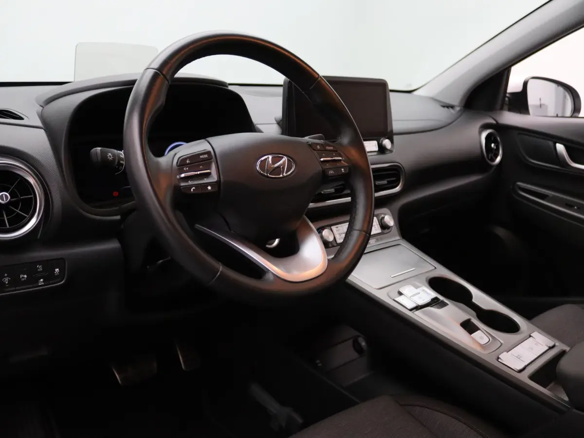 EV Fashion 64 kWh Apple Carplay/Android Auto | Climate
