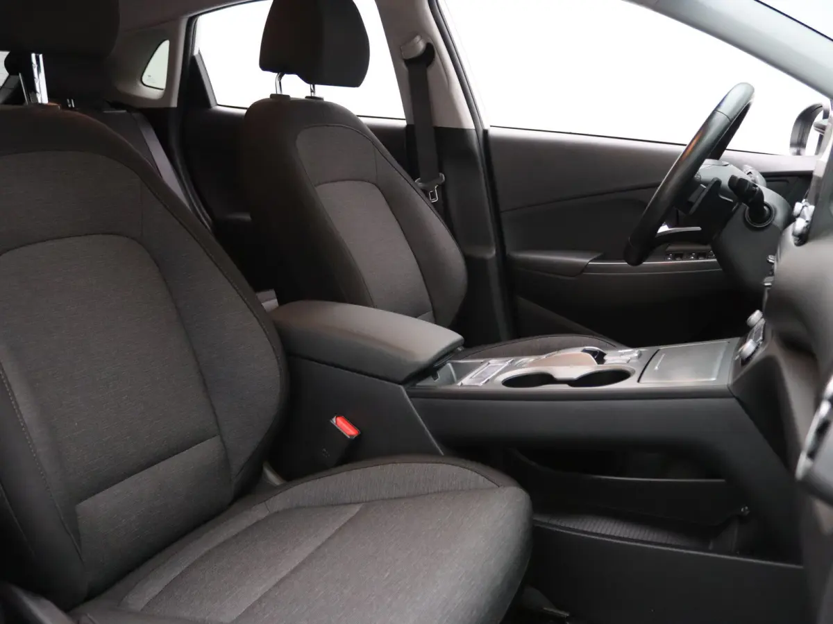 EV Fashion 64 kWh Apple Carplay/Android Auto | Climate