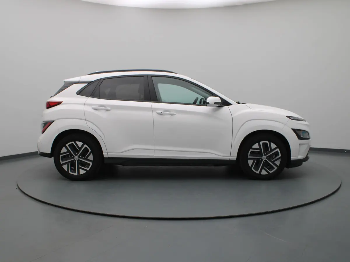 EV Fashion 64 kWh Apple Carplay/Android Auto | Climate