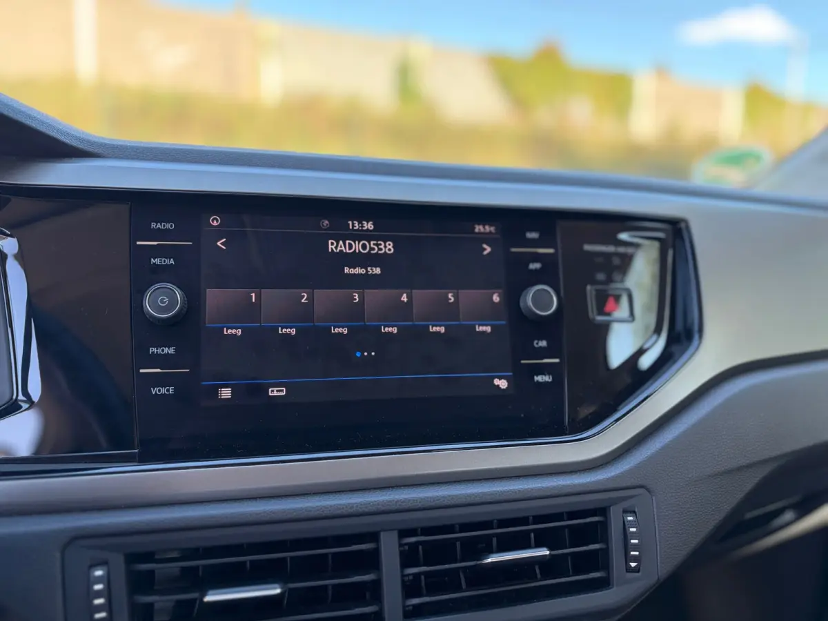 1.0 R-Line CARPLAY I PDC I UNIEKE KM I STOELVERW I DEALER ONDH