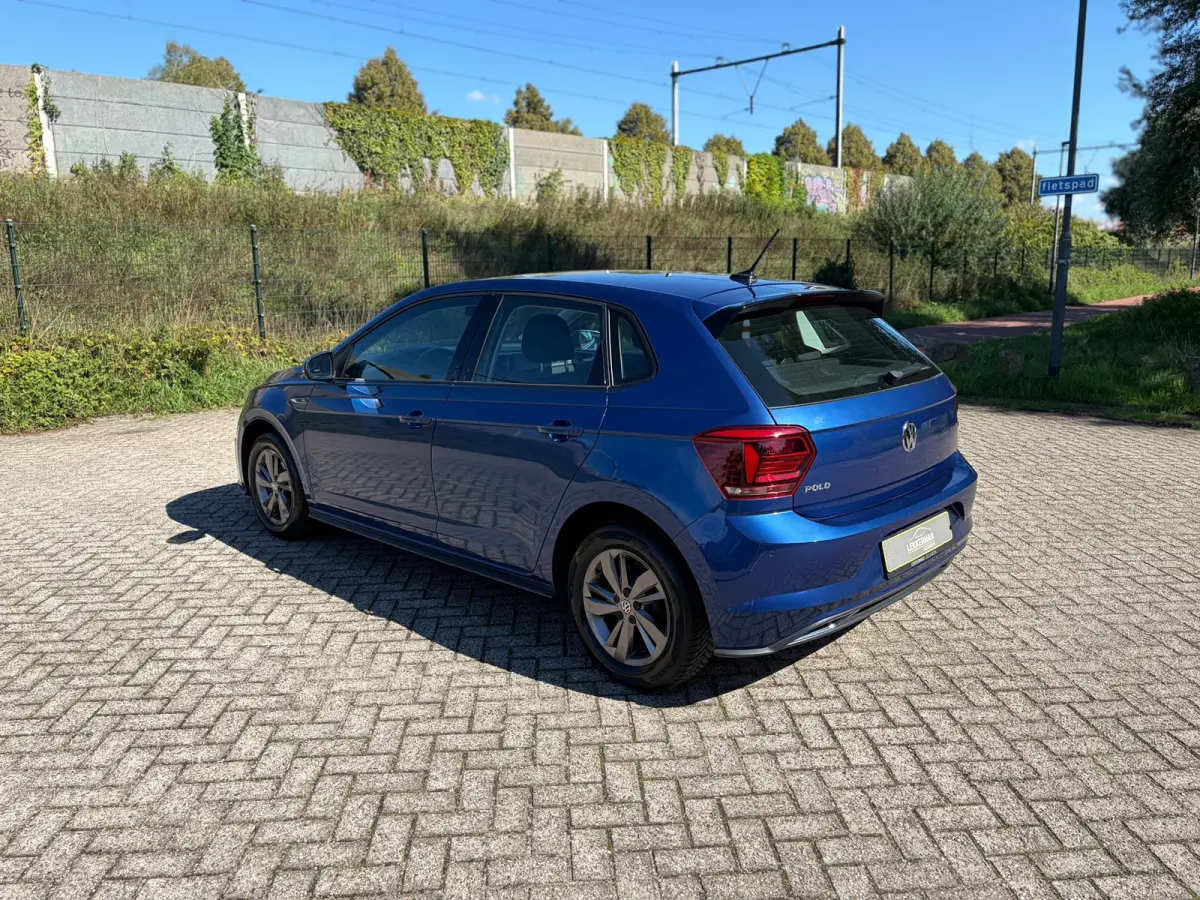 1.0 R-Line CARPLAY I PDC I UNIEKE KM I STOELVERW I DEALER ONDH