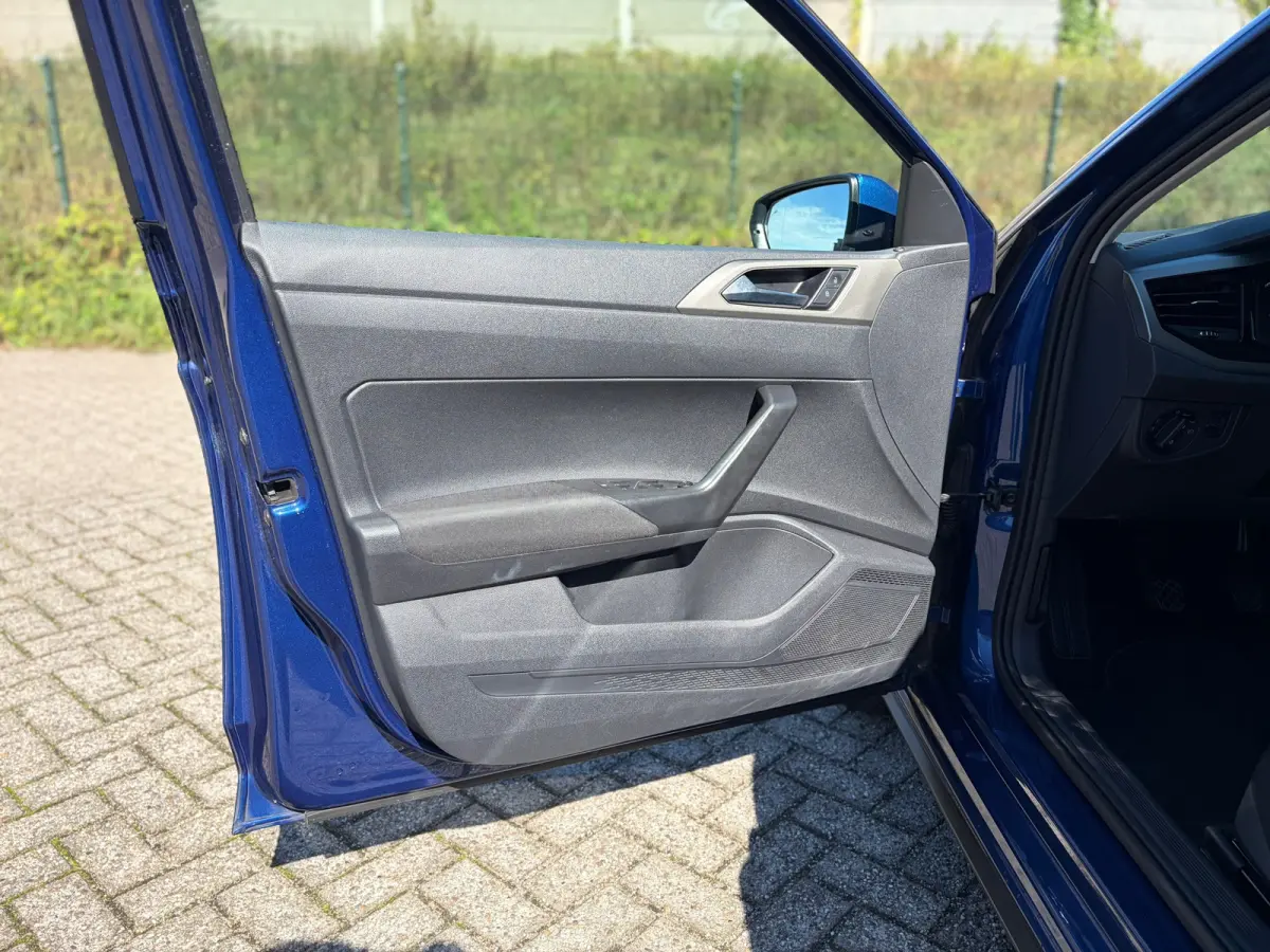 1.0 R-Line CARPLAY I PDC I UNIEKE KM I STOELVERW I DEALER ONDH