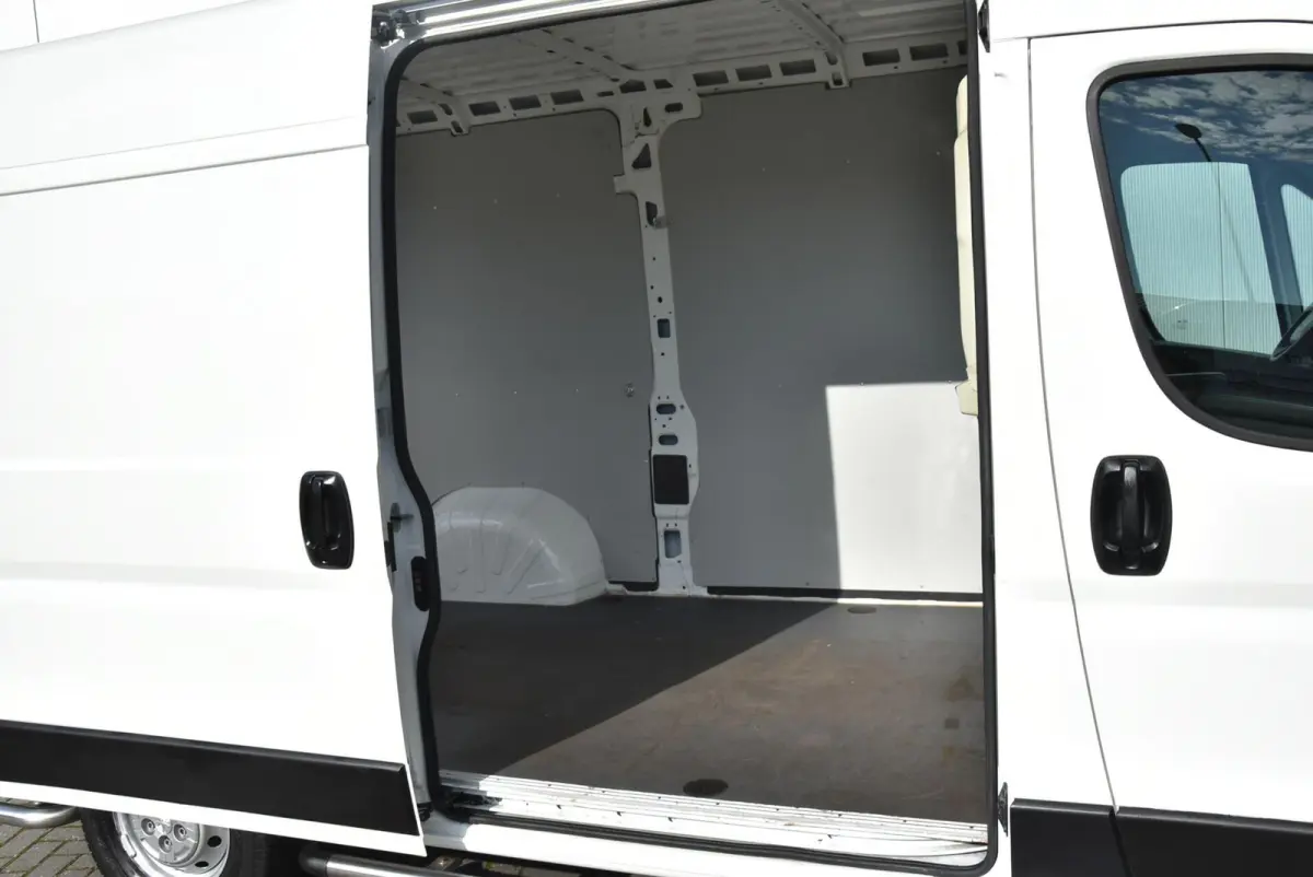 Bestel 330 2.2 BlueHDi 165 L2H2 Premium