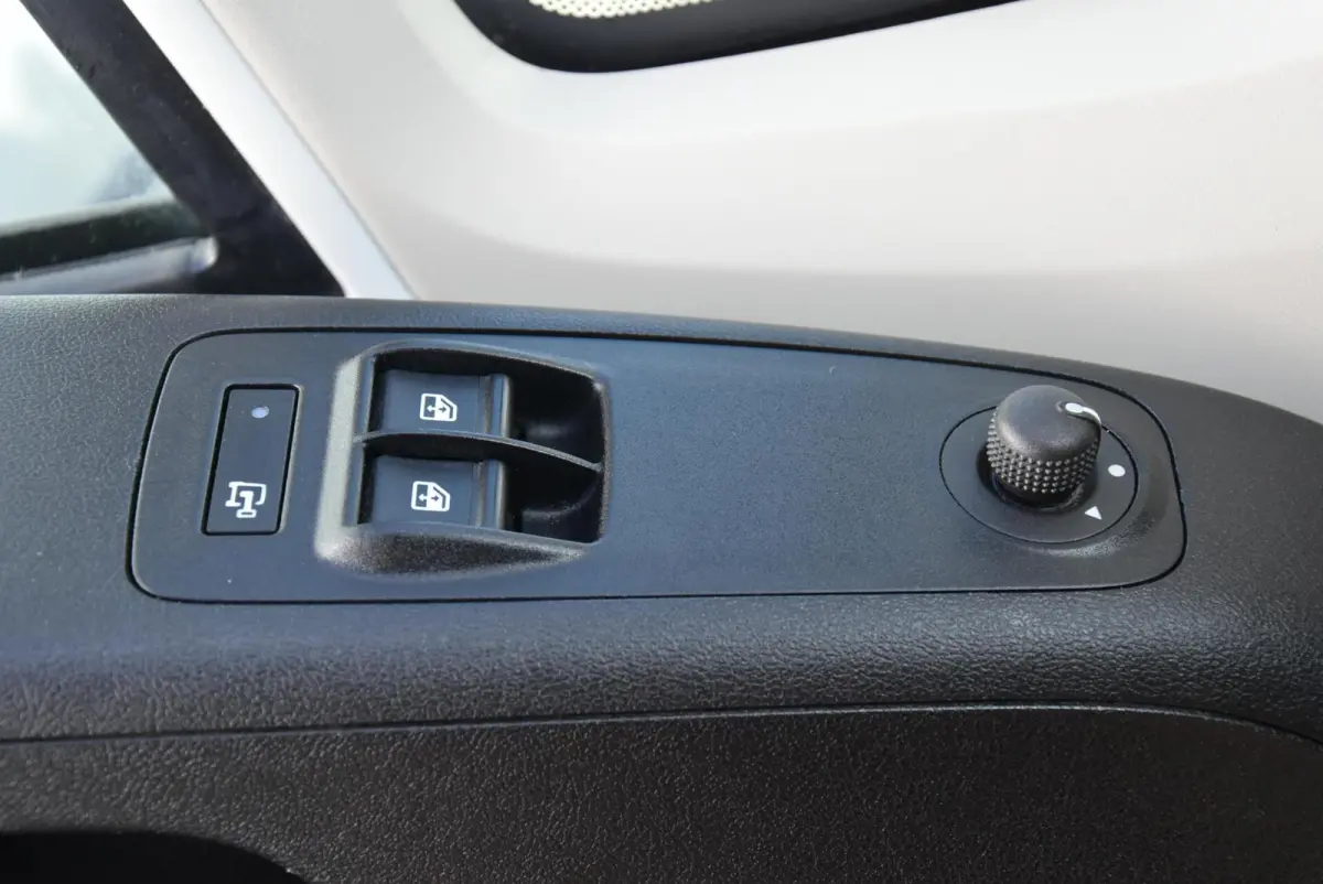 Bestel 330 2.2 BlueHDi 165 L2H2 Premium