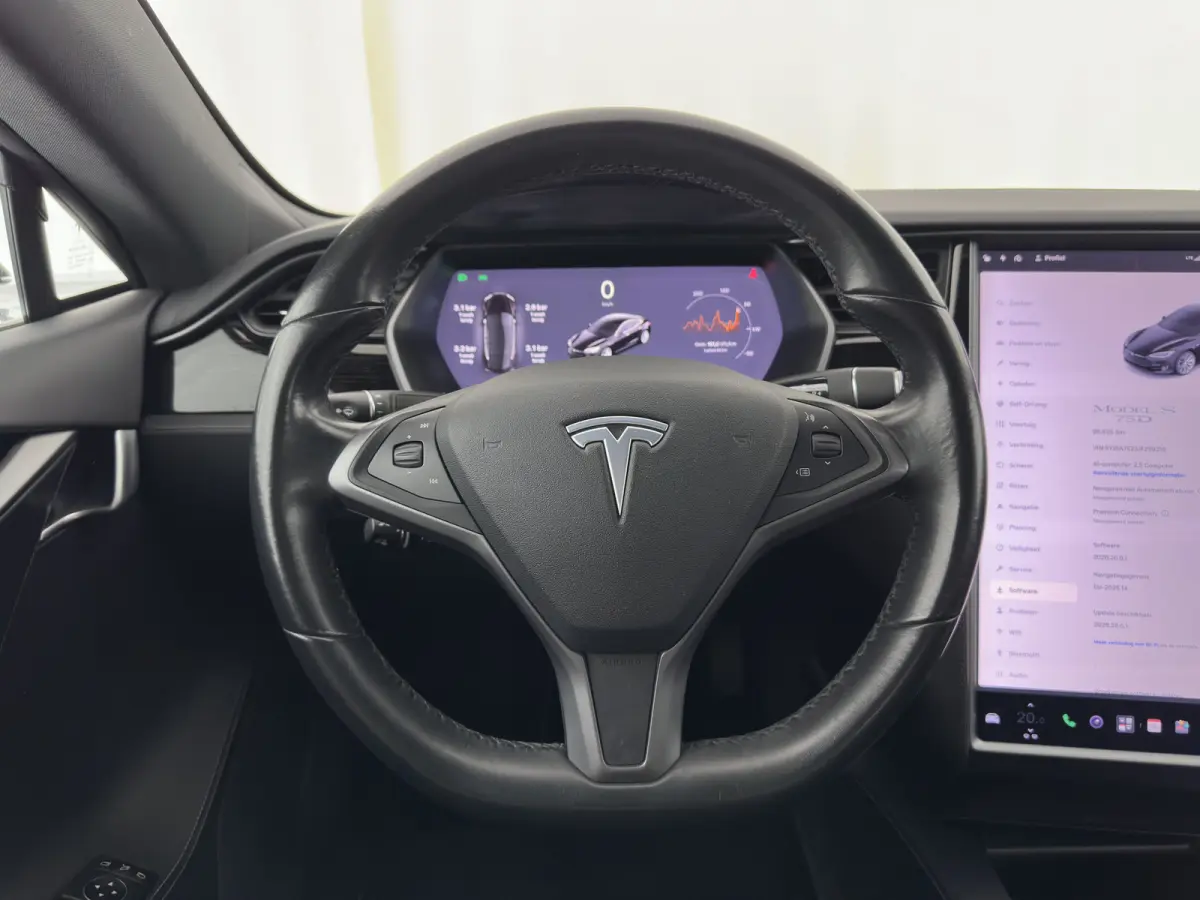 75D Base AWD [ 3-Fase-17kW ] {SoH-89%} Aut. *PANO | LEATHER-FABRIC | AIRSUSPENION | FULL-LED | NAVI-FULLMAP | KEYLESS | HEATED-SPORTSEATS | DIGI-COCKPIT | AUTO-PILOT | CAMERA | 19"ALU*