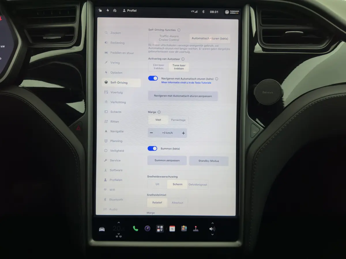 75D Base AWD [ 3-Fase-17kW ] {SoH-89%} Aut. *PANO | LEATHER-FABRIC | AIRSUSPENION | FULL-LED | NAVI-FULLMAP | KEYLESS | HEATED-SPORTSEATS | DIGI-COCKPIT | AUTO-PILOT | CAMERA | 19"ALU*