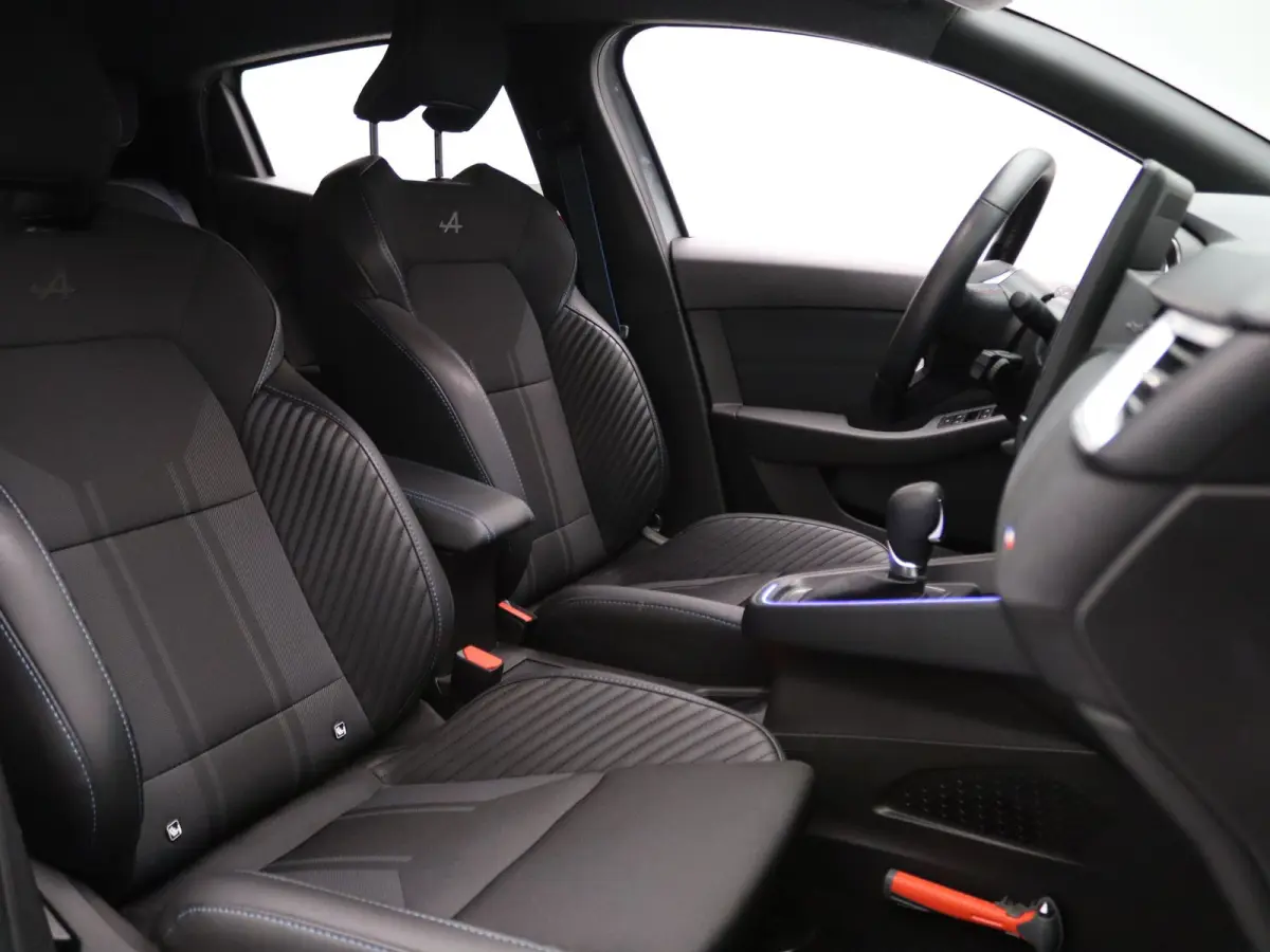 145pk E-Tech Full Hybrid esprit Alpine