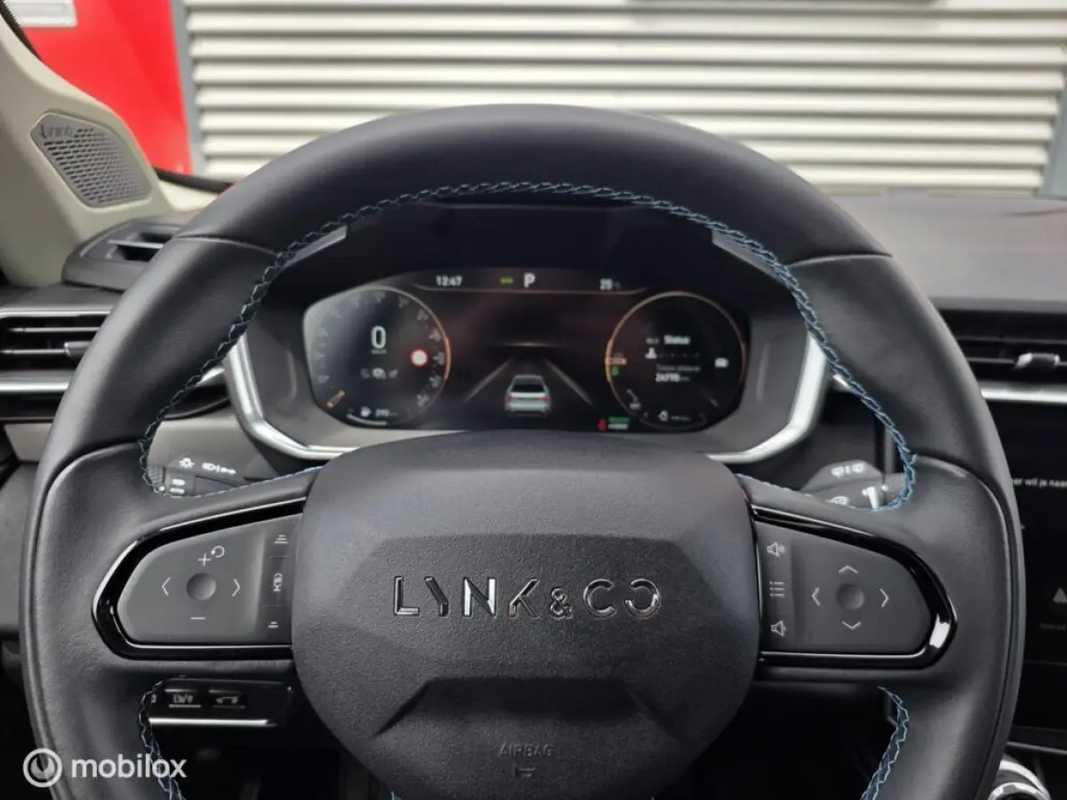 - 1.5 261PK Plug-in Hybrid, Pano, 360 Camera , Apple Carplay✅NL AUTO