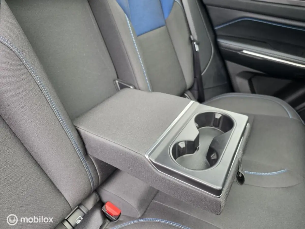 - 1.5 261PK Plug-in Hybrid, Pano, 360 Camera , Apple Carplay✅NL AUTO