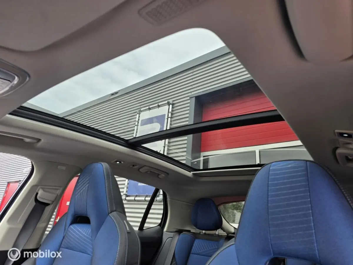 - 1.5 261PK Plug-in Hybrid, Pano, 360 Camera , Apple Carplay✅NL AUTO