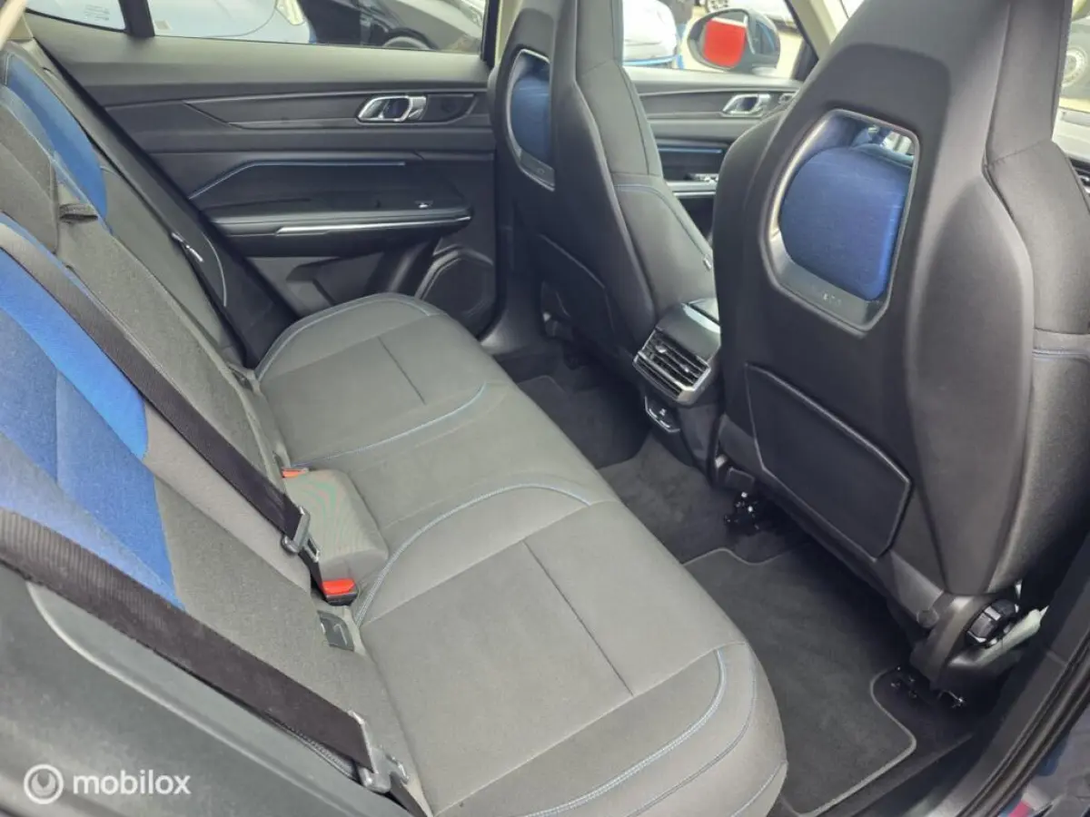 - 1.5 261PK Plug-in Hybrid, Pano, 360 Camera , Apple Carplay✅NL AUTO
