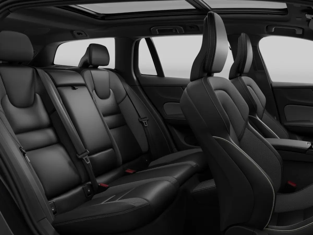 2.0 T6 Plug-in hybrid AWD Plus Dark | Achterbank verwarmd | Apple Carplay/Android Auto|telefoonintegratie premium | Comfortstoel(en)