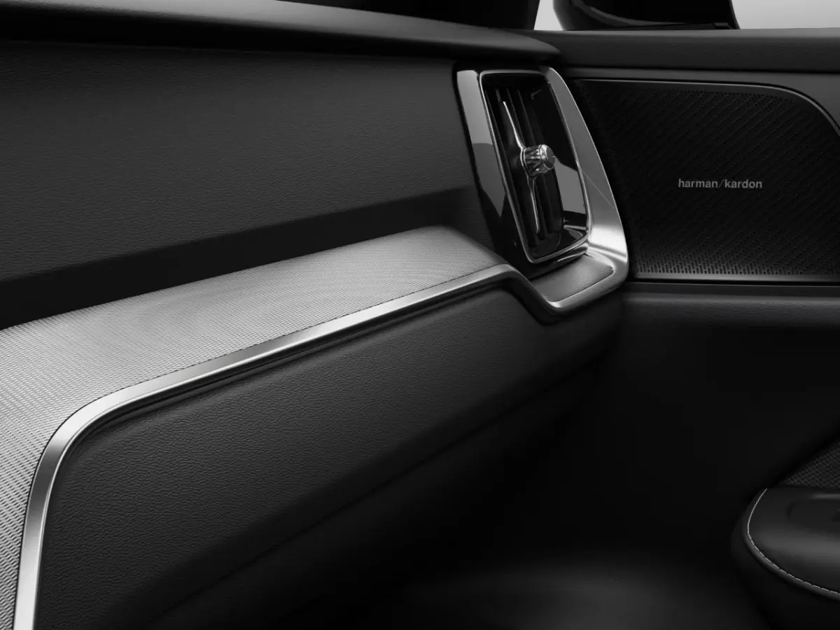 2.0 T6 Plug-in hybrid AWD Plus Dark | Achterbank verwarmd | Apple Carplay/Android Auto|telefoonintegratie premium | Comfortstoel(en)