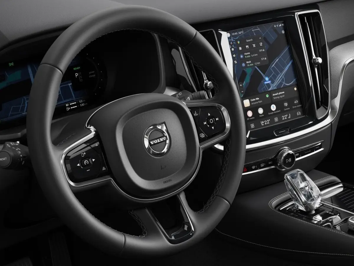 2.0 T6 Plug-in hybrid AWD Plus Dark | Achterbank verwarmd | Apple Carplay/Android Auto|telefoonintegratie premium | Comfortstoel(en)