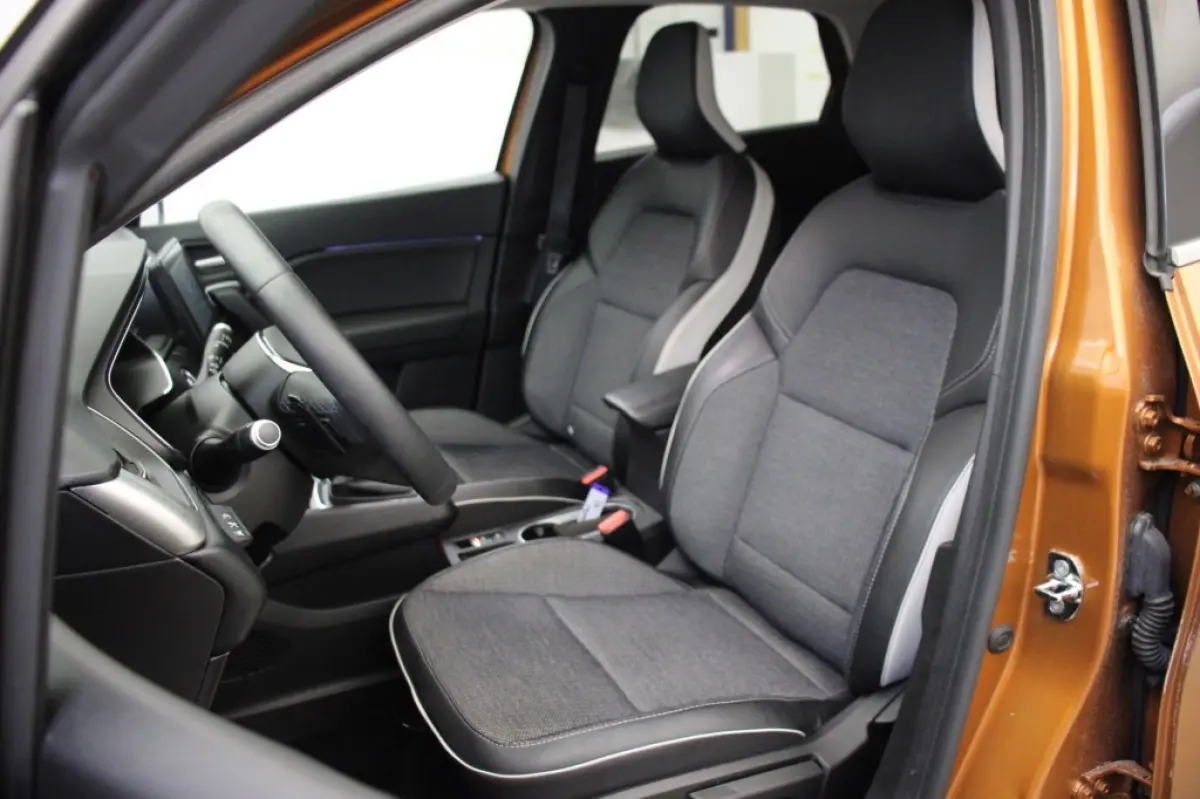 1.3 TCe 140 Intens Automaat - Digitaal Cockpit, Carplay, Camera, Half Leer