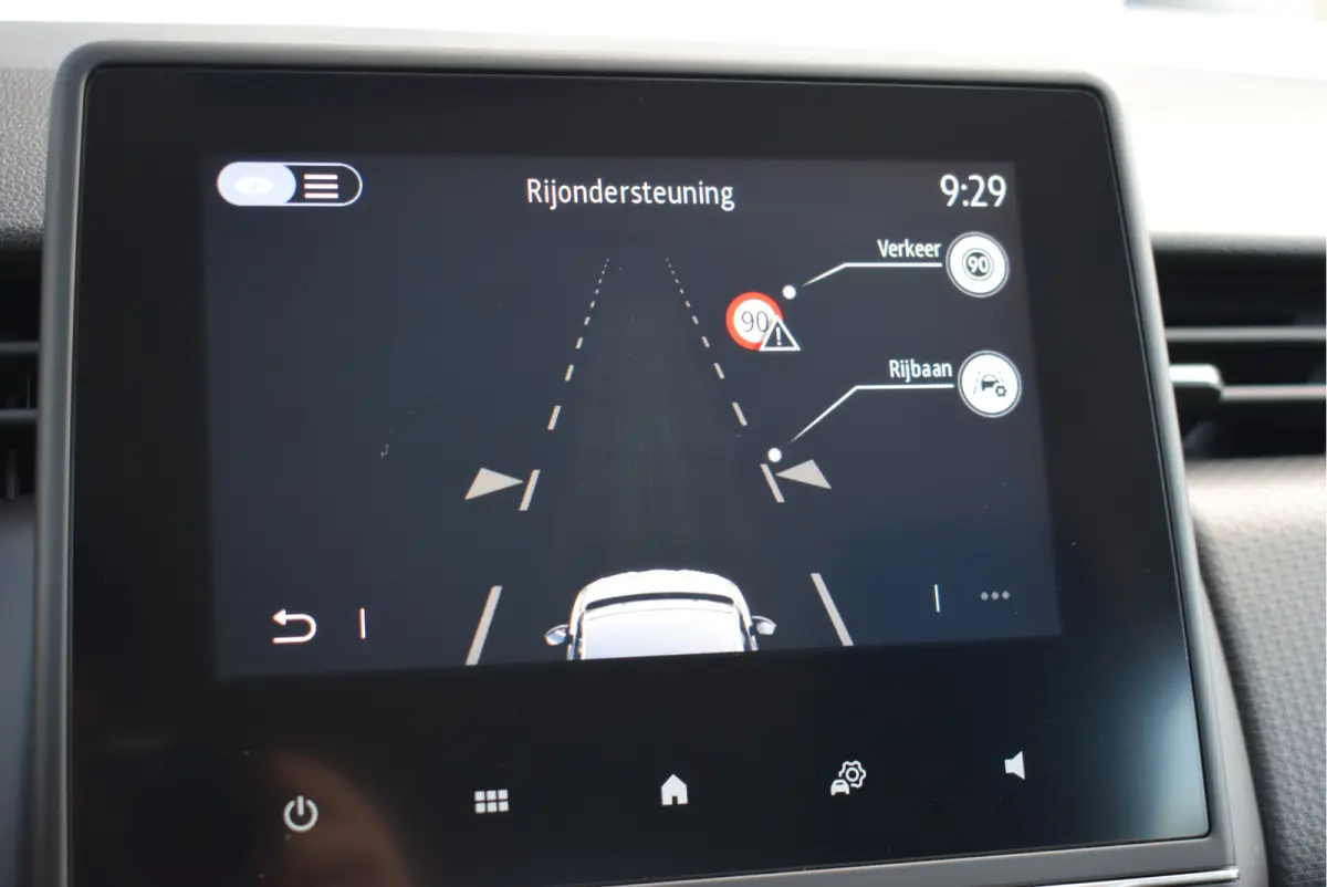 1.6 E-Tech Hybrid 140 Zen | NL-Auto | Navi | Parkeersensoren