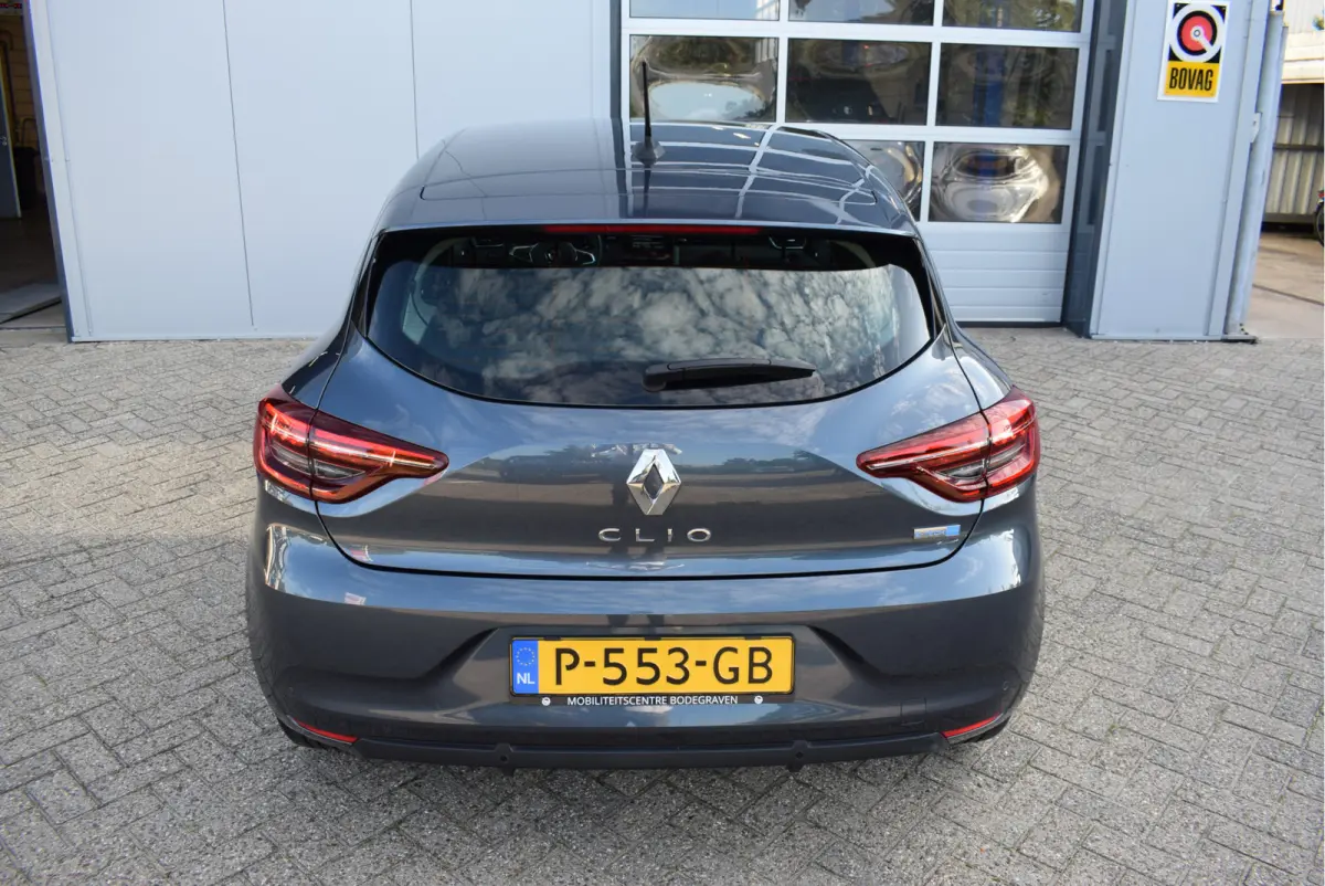 1.6 E-Tech Hybrid 140 Zen | NL-Auto | Navi | Parkeersensoren