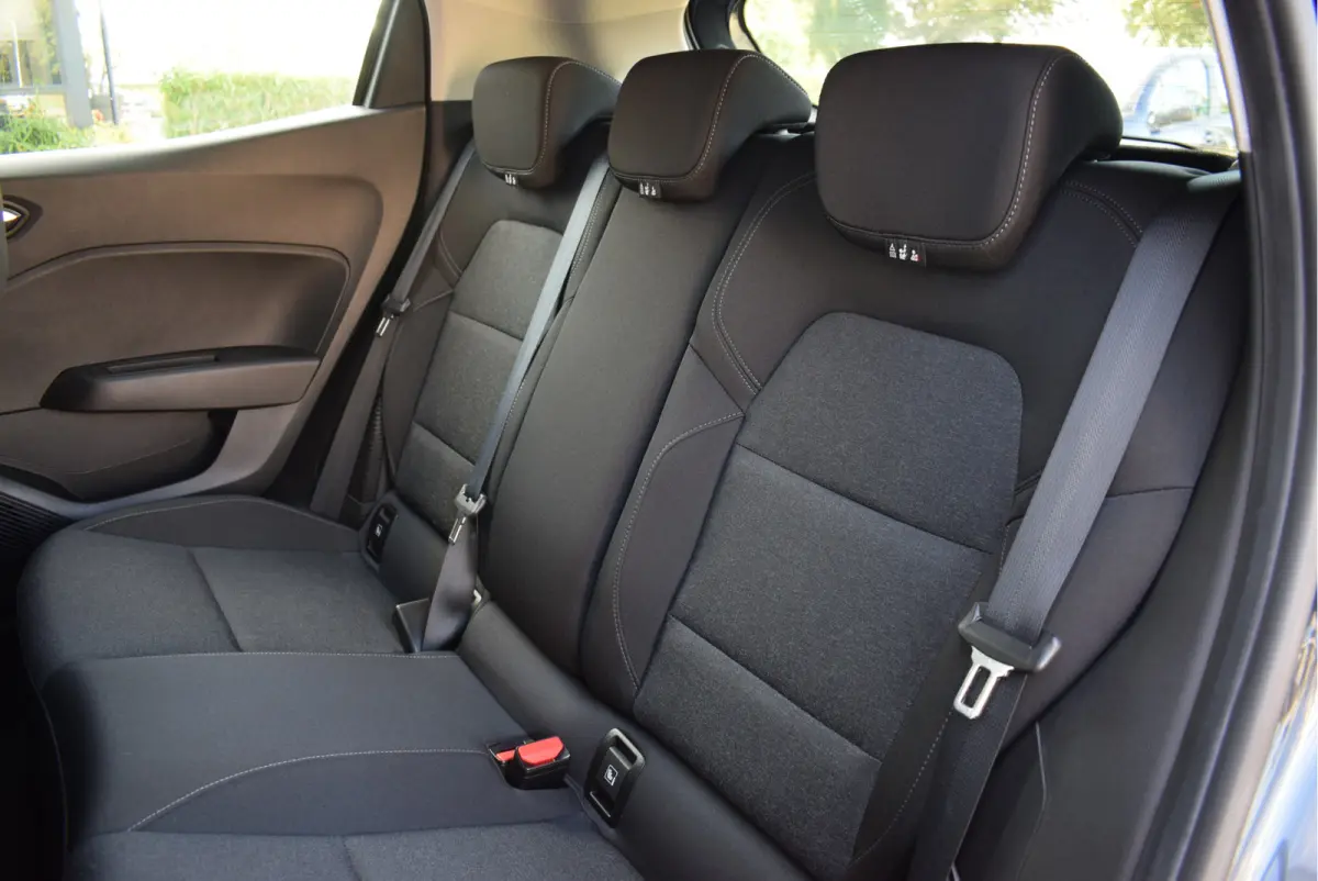 1.6 E-Tech Hybrid 140 Zen | NL-Auto | Navi | Parkeersensoren