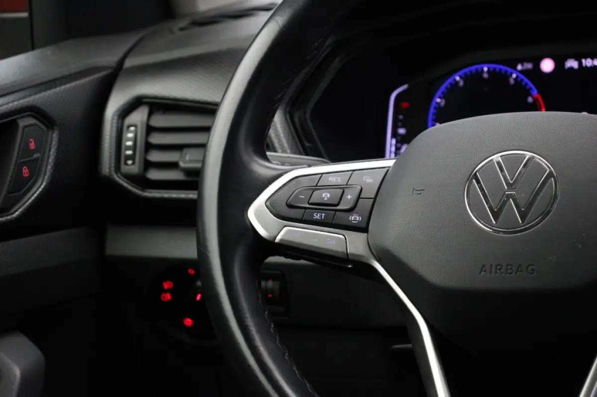1.0 TSI Executive - Digitaal Cockpit, Carplay, Adept. Cruise, Camera, Clima