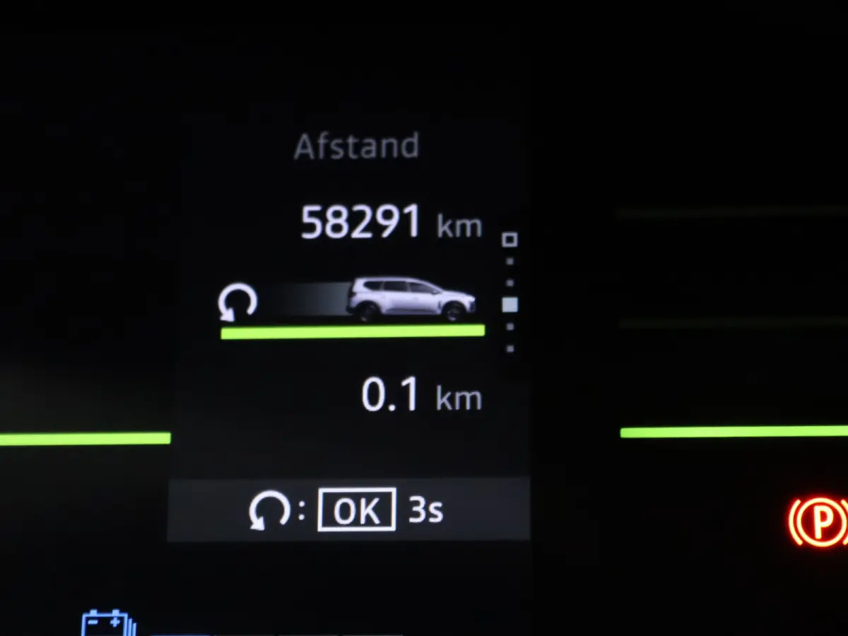 140pk Hybrid Extreme 7p. Apple Carplay/Android Auto | Climate