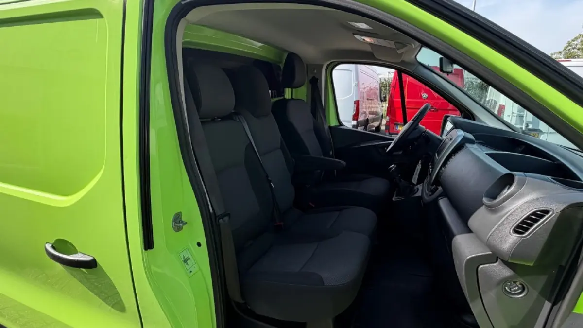 1.6 DCI 70KW 95PK L2H1 EURO 6 AIRCO/ NAVIGATIE/ CRUISE CONTROL/ 100% DEALERONDERHOUDEN