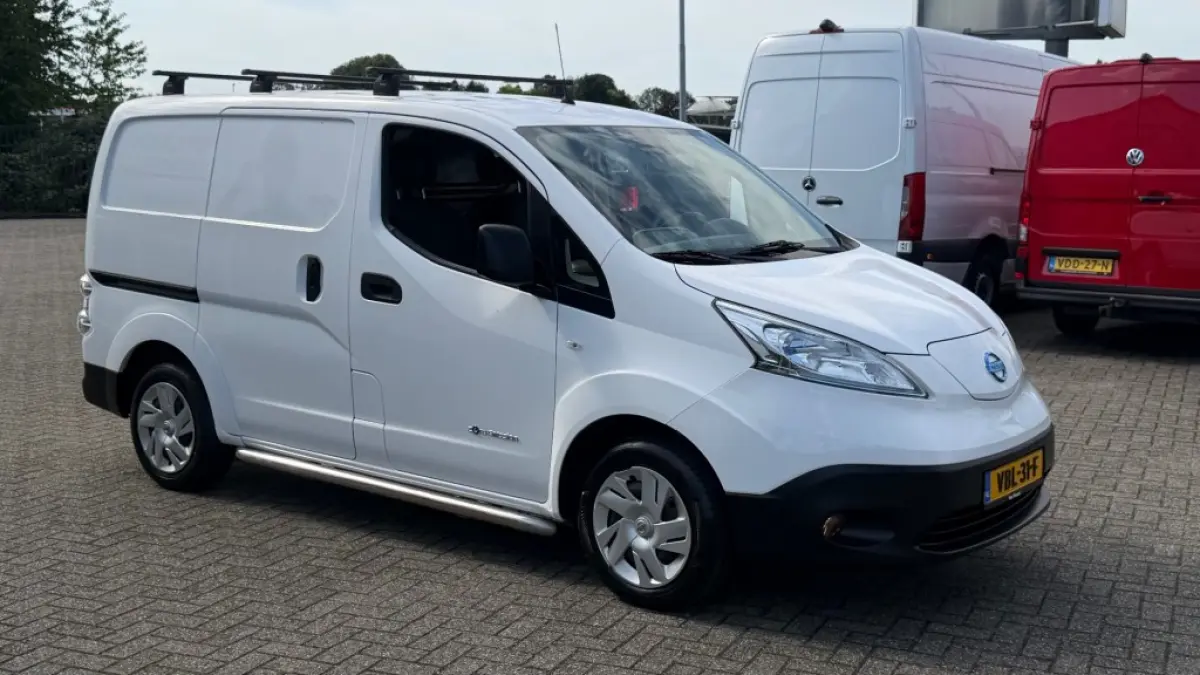 E-nv200 ZERO EMISSIE 40KWH 80KW 120PK AIRCO/ NAVIGATIE/ CRUISE CONTROL/ CAMERA/ IMPERIAAL/ 100% DEALERONDERHOUDEN
