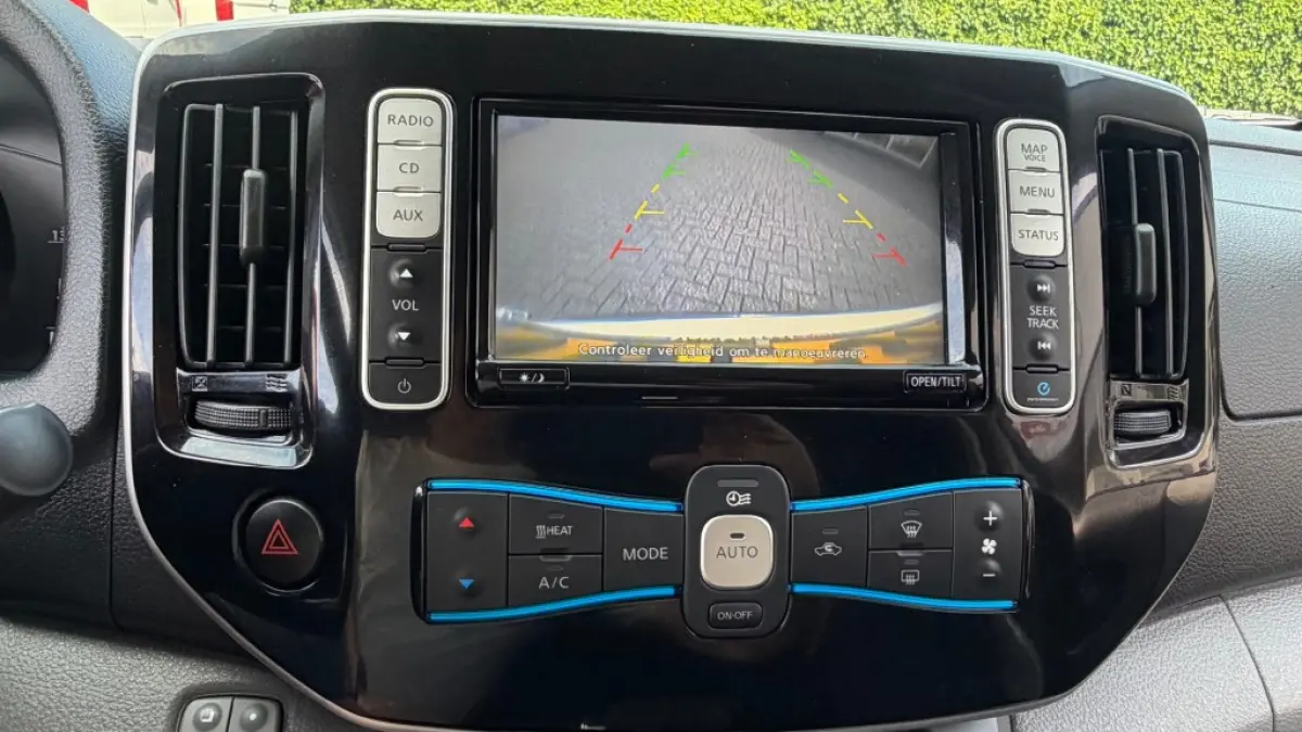 E-nv200 ZERO EMISSIE 40KWH 80KW 120PK AIRCO/ NAVIGATIE/ CRUISE CONTROL/ CAMERA/ IMPERIAAL/ 100% DEALERONDERHOUDEN