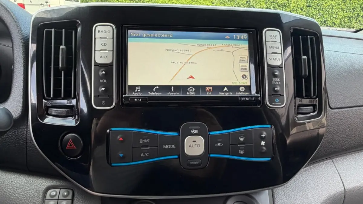 E-nv200 ZERO EMISSIE 40KWH 80KW 120PK AIRCO/ NAVIGATIE/ CRUISE CONTROL/ CAMERA/ IMPERIAAL/ 100% DEALERONDERHOUDEN
