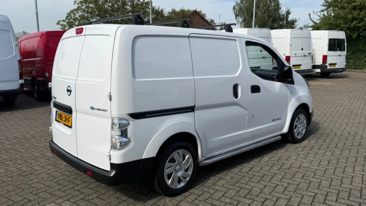 E-nv200 ZERO EMISSIE 40KWH 80KW 120PK AIRCO/ NAVIGATIE/ CRUISE CONTROL/ CAMERA/ IMPERIAAL/ 100% DEALERONDERHOUDEN