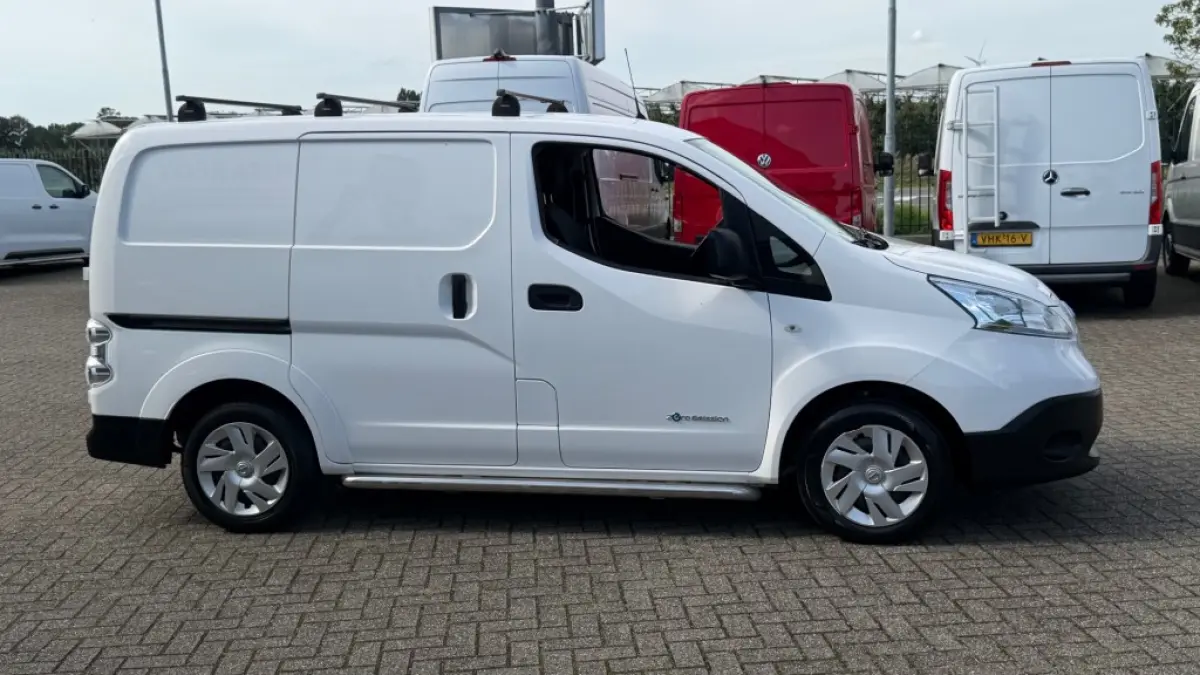 E-nv200 ZERO EMISSIE 40KWH 80KW 120PK AIRCO/ NAVIGATIE/ CRUISE CONTROL/ CAMERA/ IMPERIAAL/ 100% DEALERONDERHOUDEN