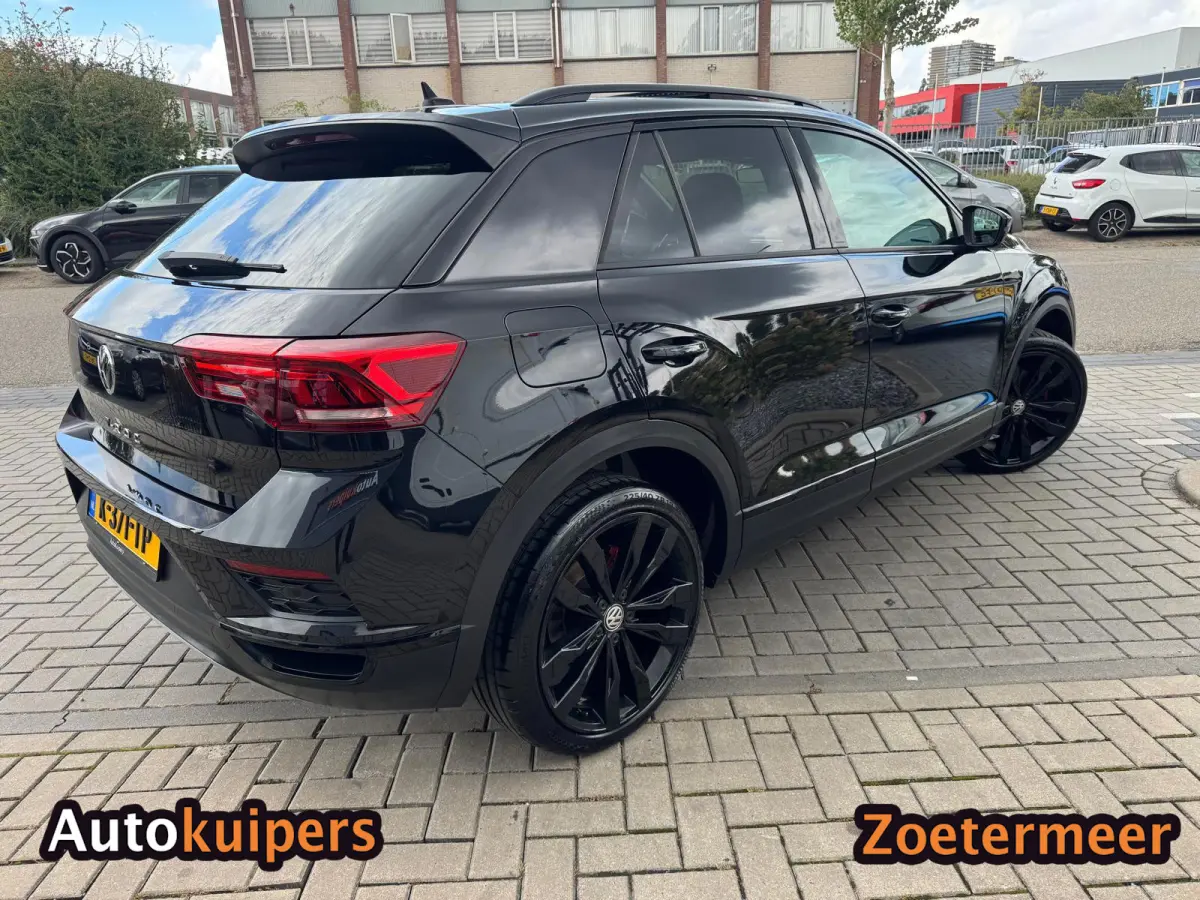1.5 TSI Sport Business R , black edition