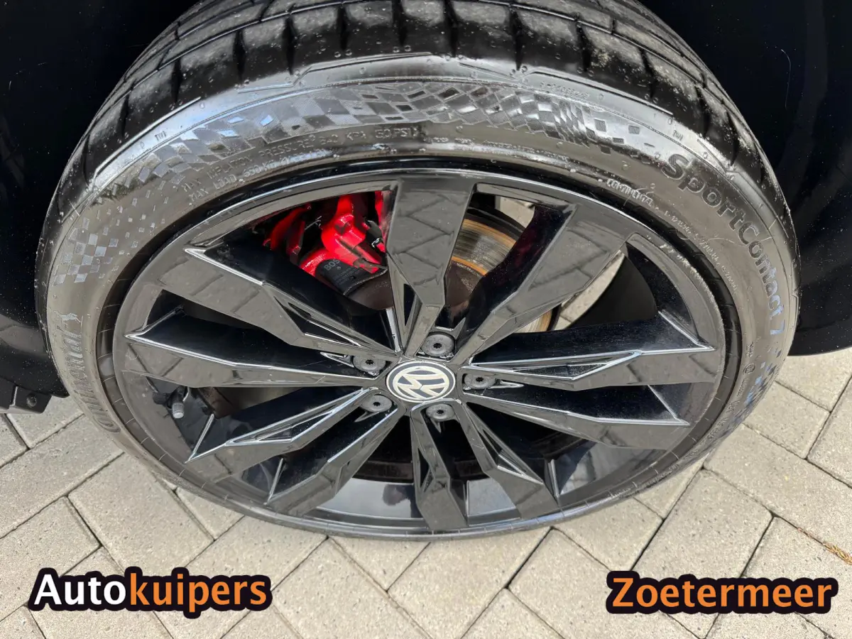 1.5 TSI Sport Business R , black edition