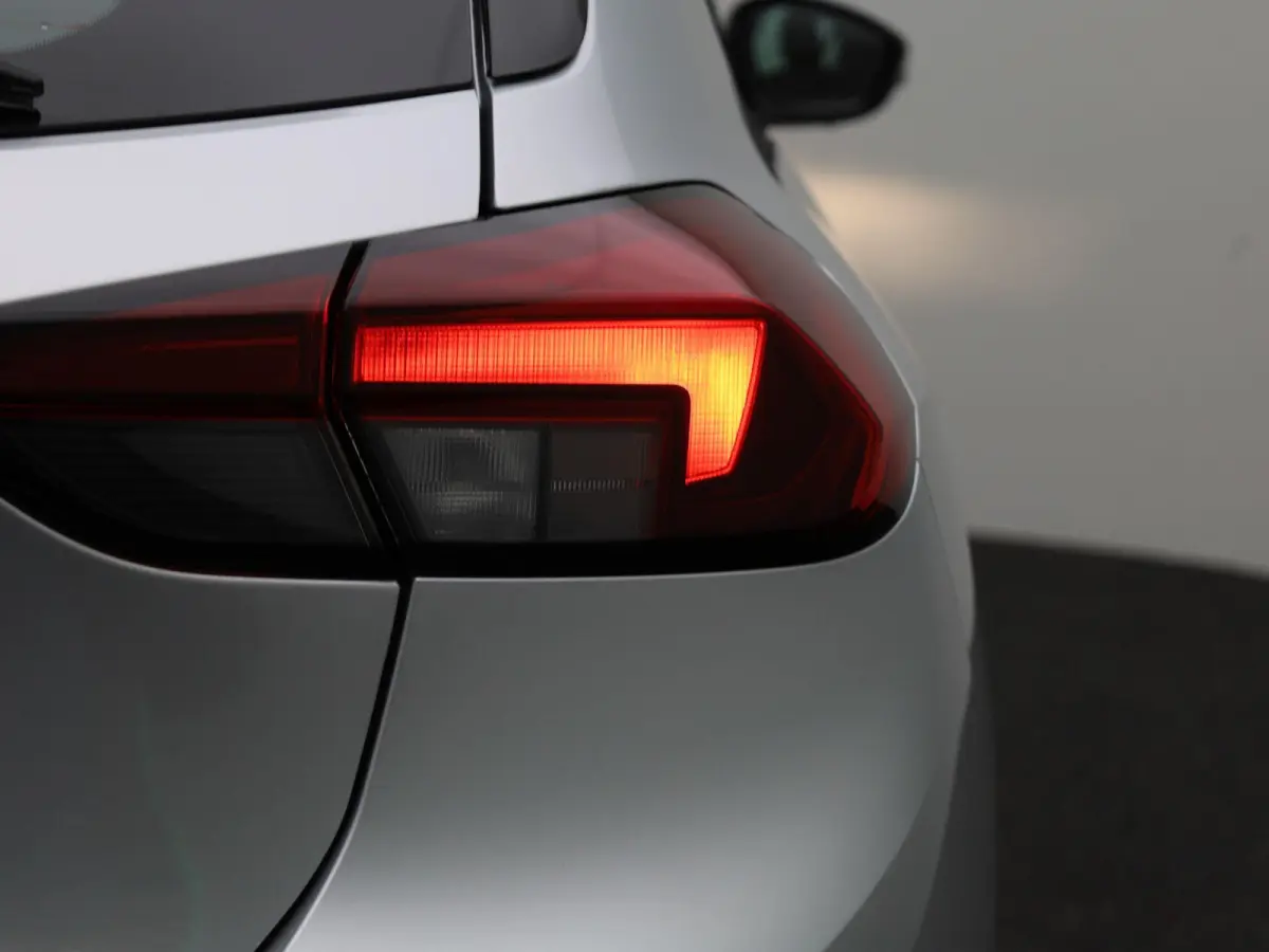 1.2 Edition | Apple Carplay / Android Auto | Cruise Control | Lichtmetalen Velgen | Airco |