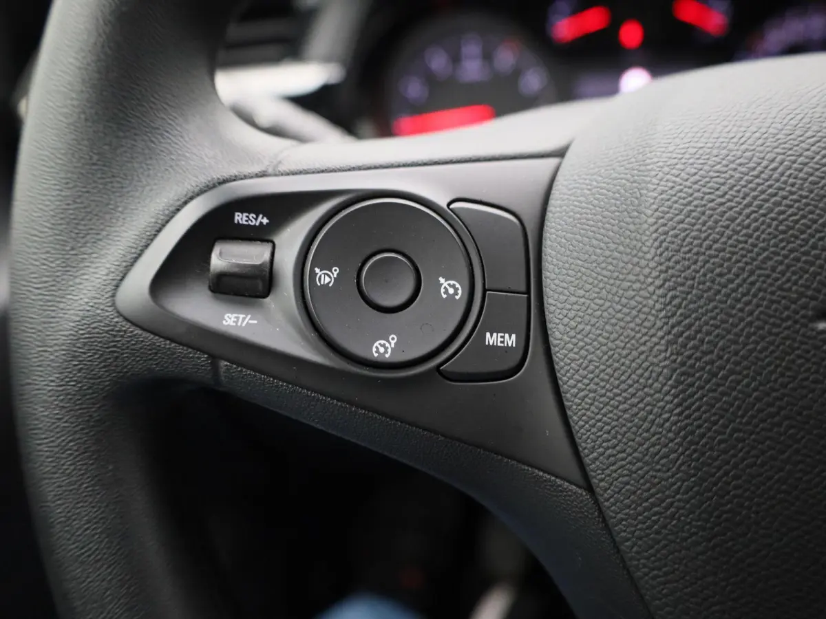 1.2 Edition | Apple Carplay / Android Auto | Cruise Control | Lichtmetalen Velgen | Airco |