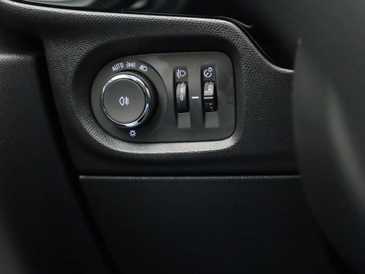 1.2 Edition | Apple Carplay / Android Auto | Cruise Control | Lichtmetalen Velgen | Airco |