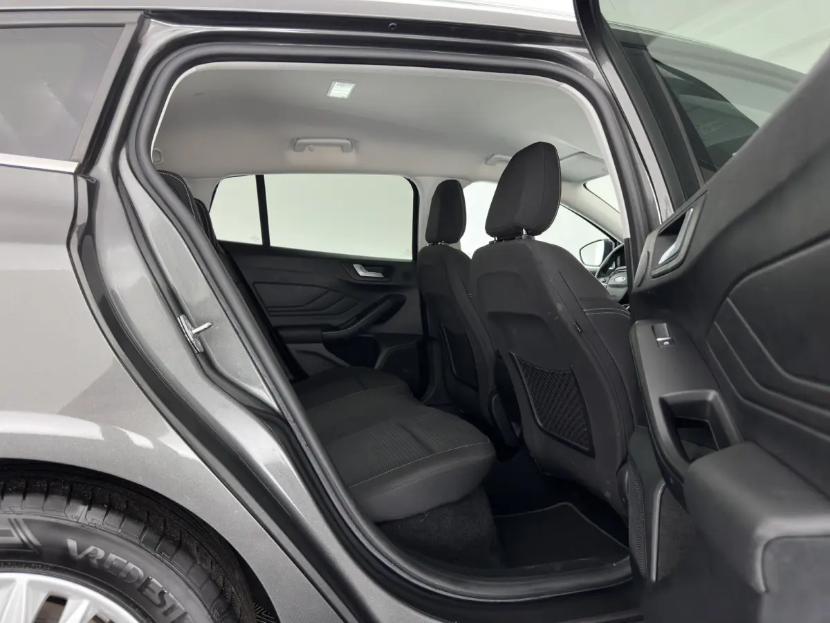 1.0 EcoBoost Titanium X Business (INCL-BTW)  Aut. *DIGI-COCKPIT | KEYLESS | CAMERA | NAVI-FULLMAP | HEATED-SPORTSEATS | DAB+ |  ECC | PDC | TOWBAR | 16''ALU*