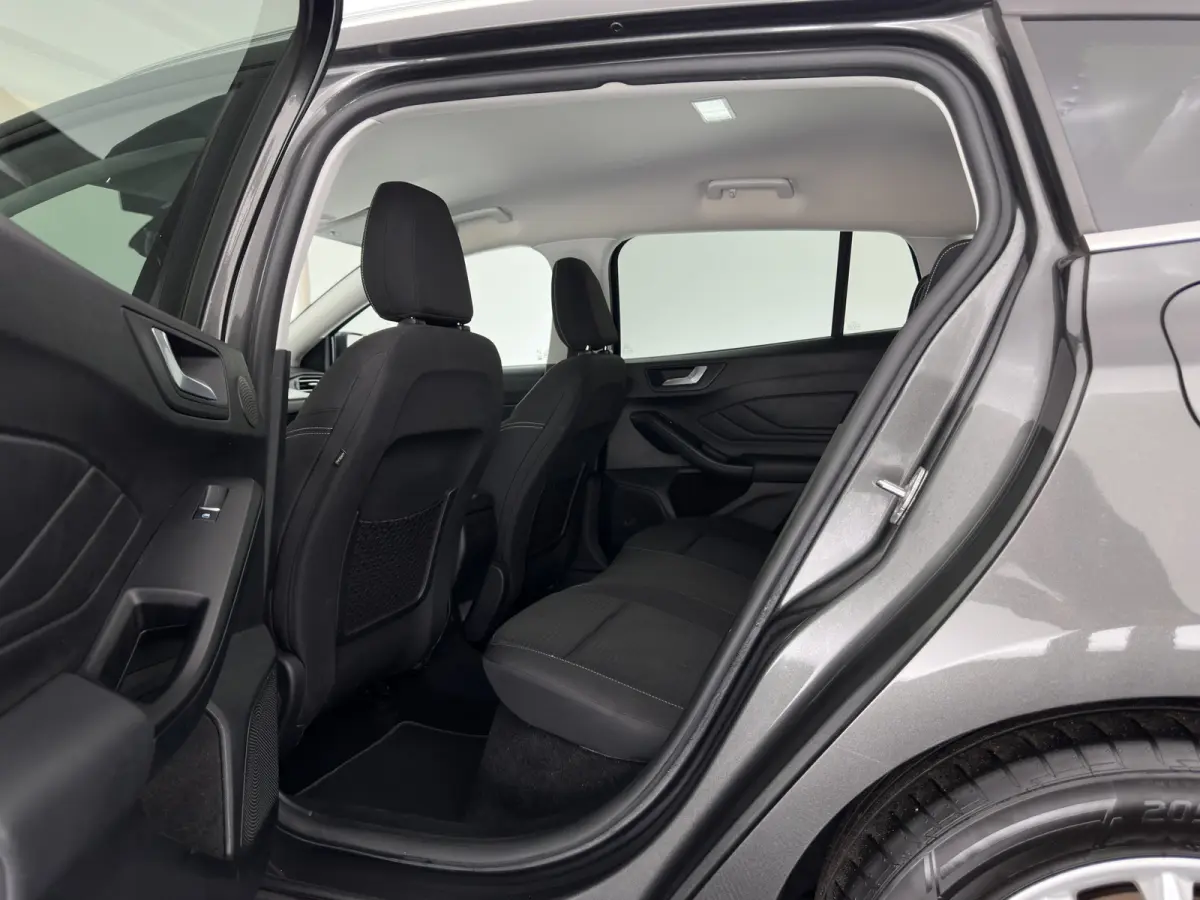 1.0 EcoBoost Titanium X Business (INCL-BTW)  Aut. *DIGI-COCKPIT | KEYLESS | CAMERA | NAVI-FULLMAP | HEATED-SPORTSEATS | DAB+ |  ECC | PDC | TOWBAR | 16''ALU*