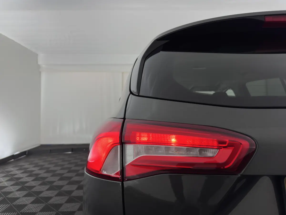 1.0 EcoBoost Titanium X Business (INCL-BTW)  Aut. *DIGI-COCKPIT | KEYLESS | CAMERA | NAVI-FULLMAP | HEATED-SPORTSEATS | DAB+ |  ECC | PDC | TOWBAR | 16''ALU*