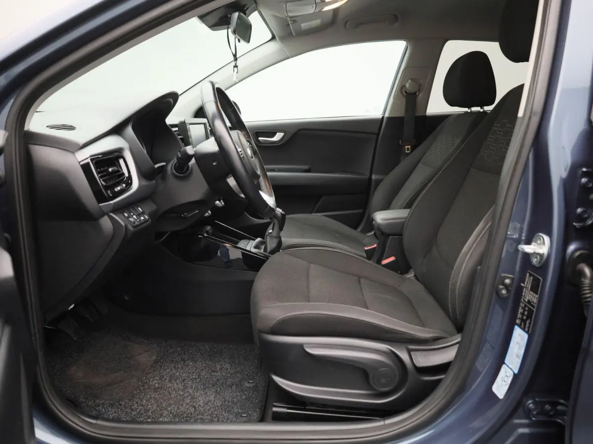 1.0 TGDI DynamicLine | Apple Carplay / Android Auto | Cruise Control | Achteruitrijcamera | Parkeersensoren | Lichtmetalen Velgen |