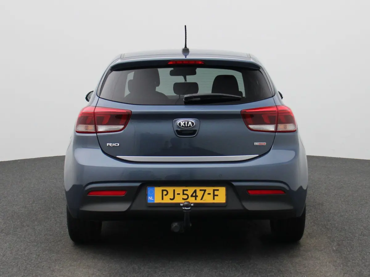 1.0 TGDI DynamicLine | Apple Carplay / Android Auto | Cruise Control | Achteruitrijcamera | Parkeersensoren | Lichtmetalen Velgen |