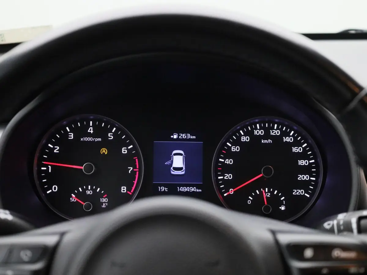 1.0 TGDI DynamicLine | Apple Carplay / Android Auto | Cruise Control | Achteruitrijcamera | Parkeersensoren | Lichtmetalen Velgen |