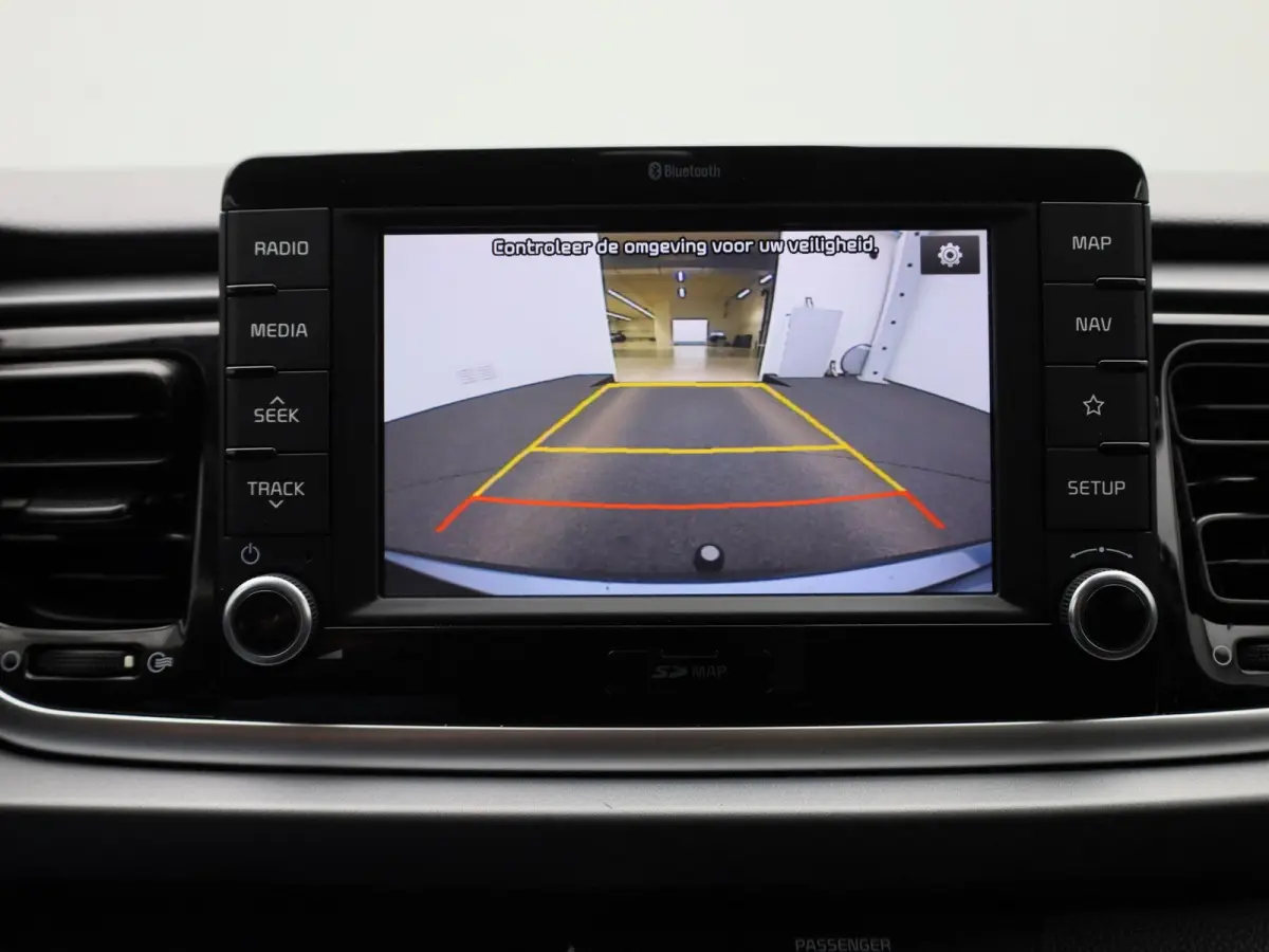 1.0 TGDI DynamicLine | Apple Carplay / Android Auto | Cruise Control | Achteruitrijcamera | Parkeersensoren | Lichtmetalen Velgen |