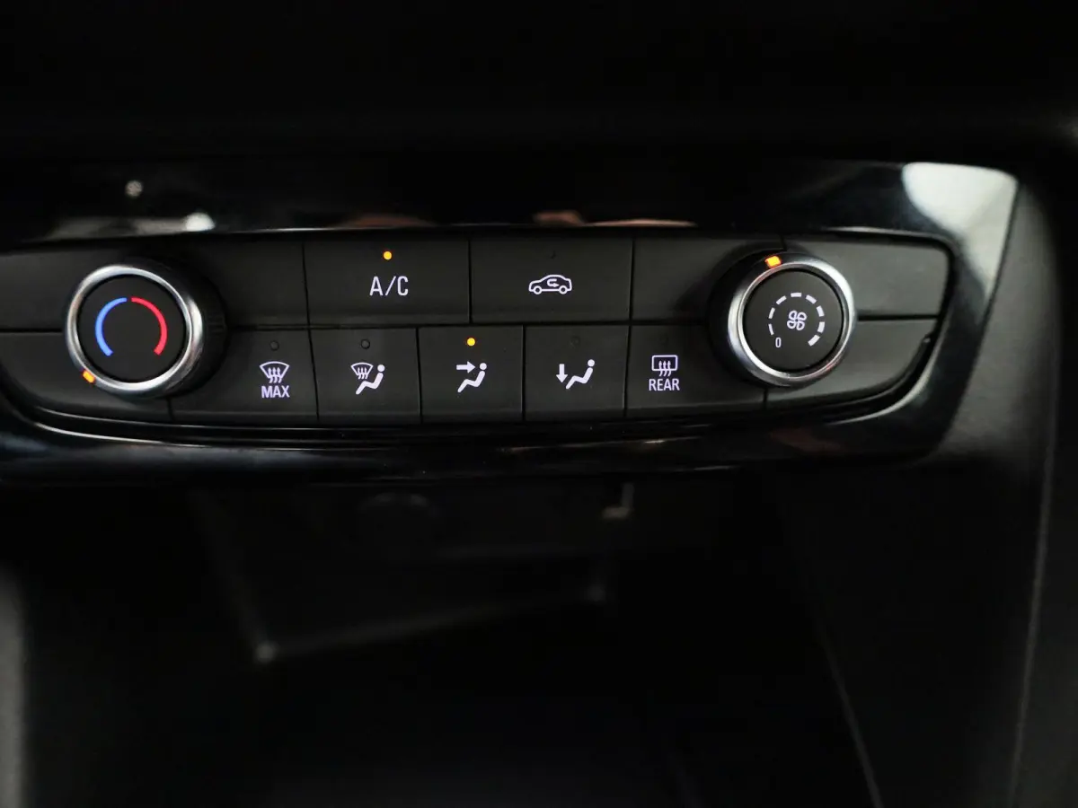 1.2 Level 4 | Navigatie | Airco | Lichtmetalen velgen |
