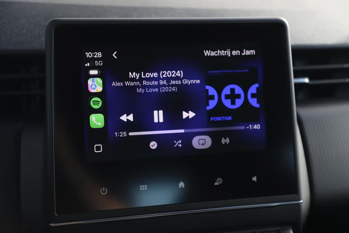 1.6 E-Tech Hybrid 140 Business Zen Automaat Navigatie Achteruitrijcamera Clima Cruise Control Rijstrooksensor Parkeersensor