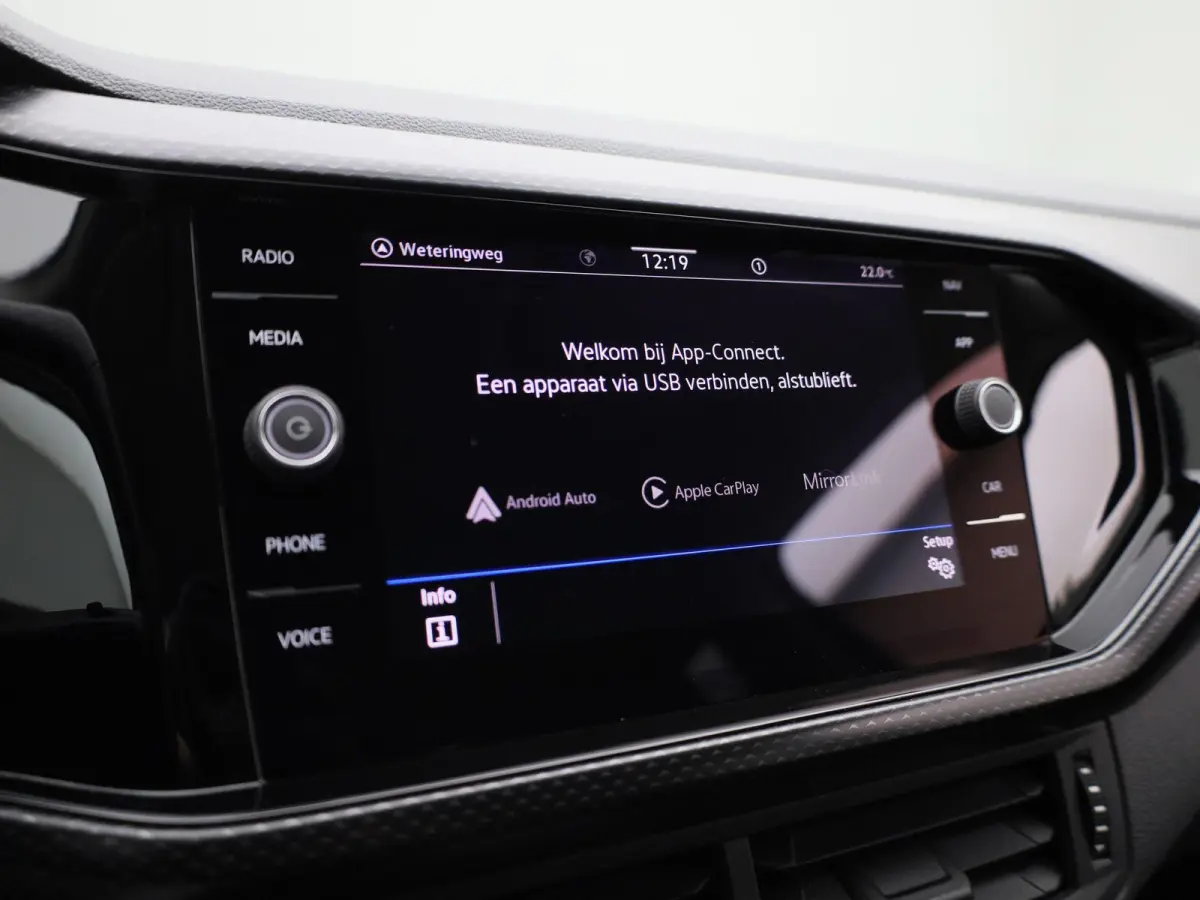 1.0 TSI Life | Apple Carplay / Android Auto | Climate Control | Lichtmetalen Velgen | Cruise Control |