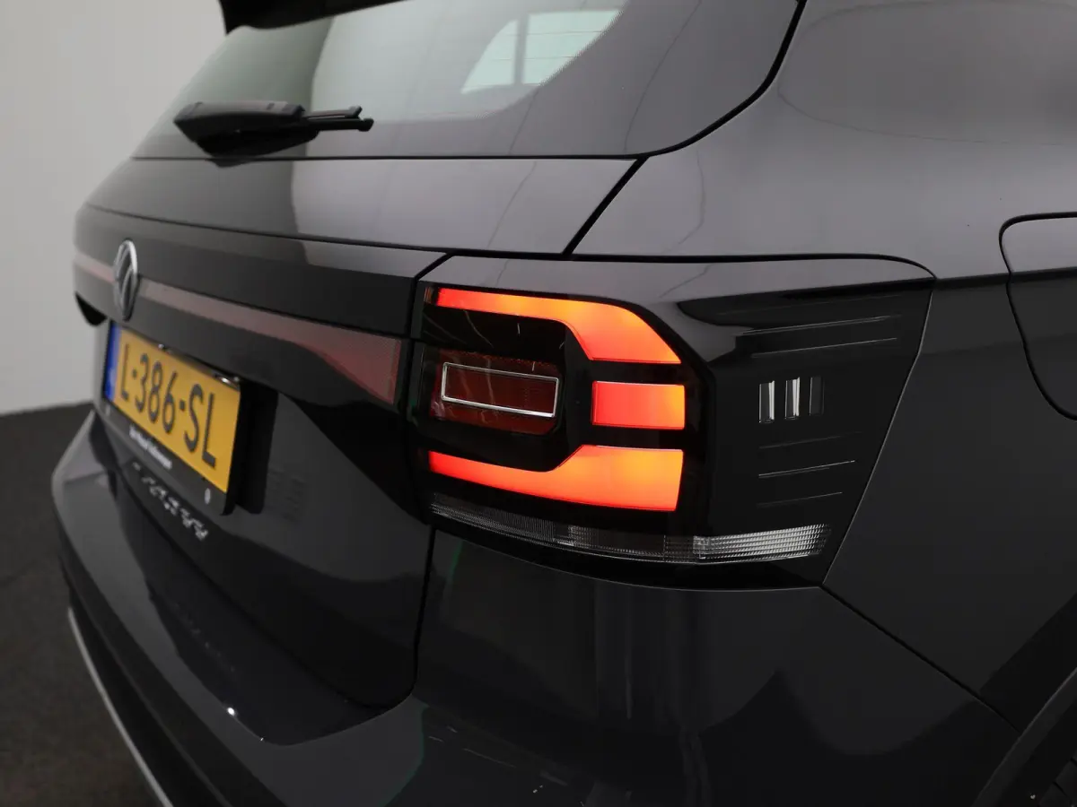 1.0 TSI Life | Apple Carplay / Android Auto | Climate Control | Lichtmetalen Velgen | Cruise Control |