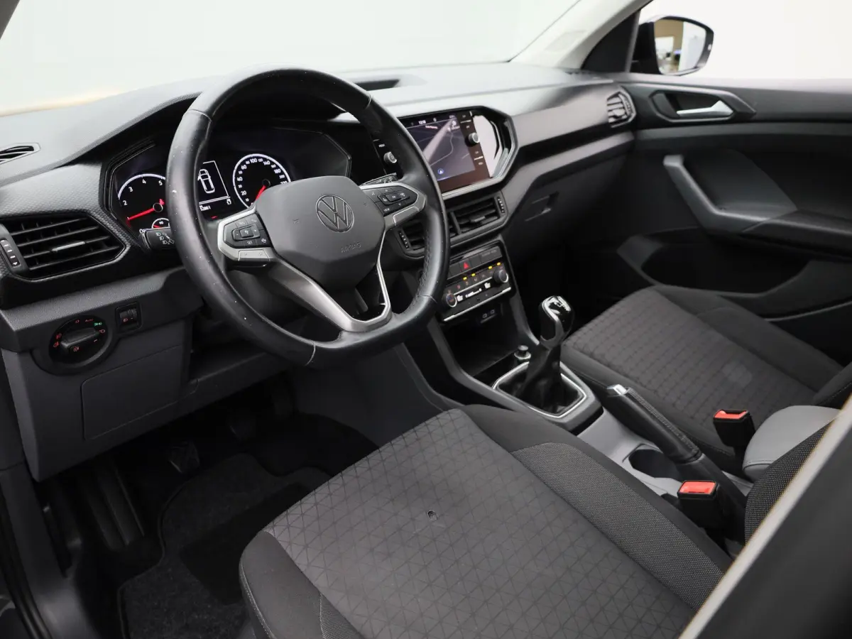 1.0 TSI Life | Apple Carplay / Android Auto | Climate Control | Lichtmetalen Velgen | Cruise Control |